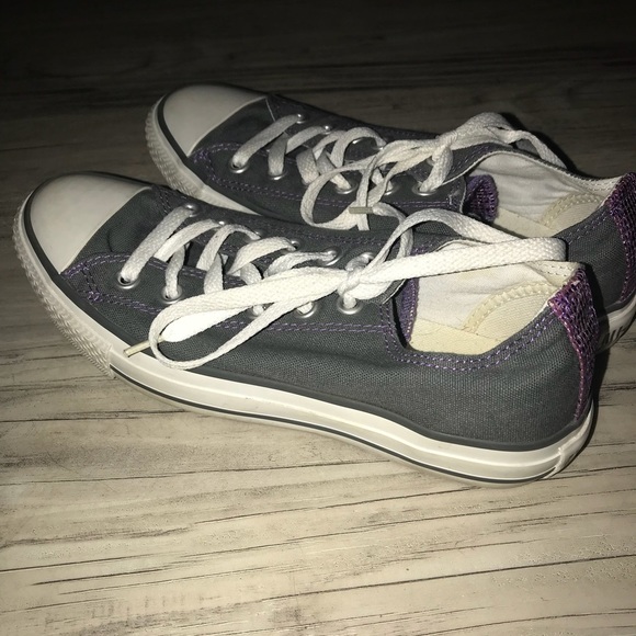 Grey converse - Picture 3 of 3